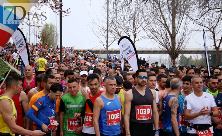 Imágenes de la Maratón y Media Maratón Ciudad de Badajoz II