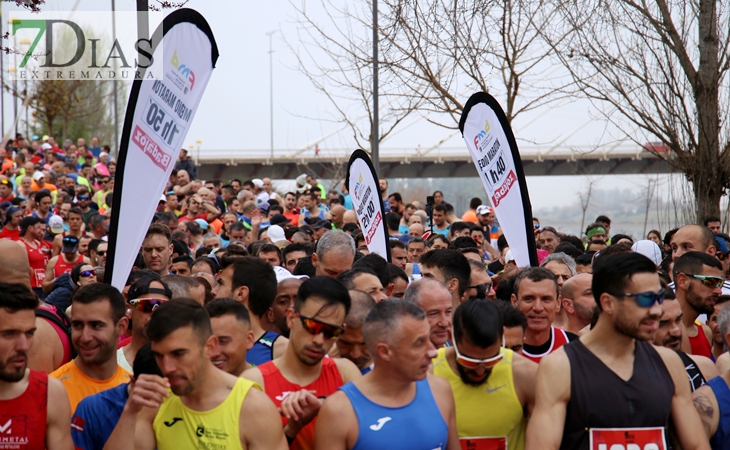 Imágenes de la Maratón y Media Maratón Ciudad de Badajoz II