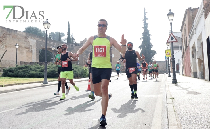 Imágenes de la Maratón y Media Maratón Ciudad de Badajoz