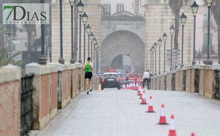 Imágenes de la Maratón y Media Maratón Ciudad de Badajoz