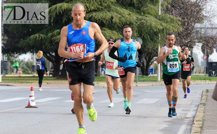 Imágenes de la Maratón y Media Maratón Ciudad de Badajoz