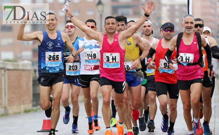 Imágenes de la Maratón y Media Maratón Ciudad de Badajoz