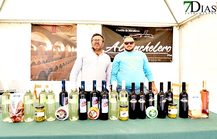 Alconchel celebra la X edición de la Feria del Espárrago y la Tagarnina