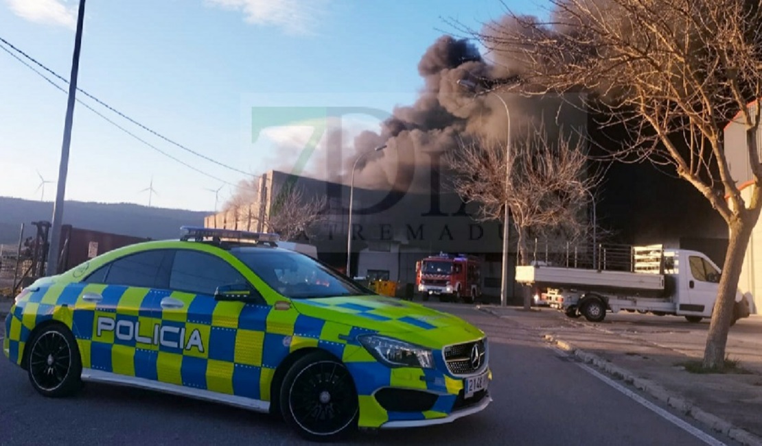 Arde una planta de residuos en Plasencia