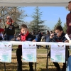 Niños y mayores disfrutan de las actividades por el Día de Extremadura en la Escuela