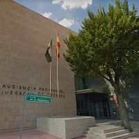Piden prisión para dos hombres que agredieron e insultaron a una pareja homosexual en Extremadura