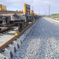 Adif AV inicia el montaje de vía en el baipás de Mérida