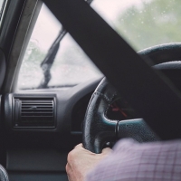 El aviso de la DGT para marzo: multará a quien no tenga esto en el coche