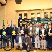 Presentan la vuelta ciclista a Extremadura: &quot;La más feminista de la historia&quot;
