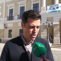 Vélez presenta su candidatura bajo el proyecto &#39;Badajoz 5 Estrellas&#39;