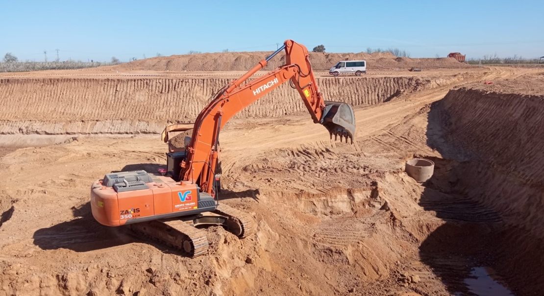 Visita a las obras de saneamiento y depuración en varias localidades pacenses