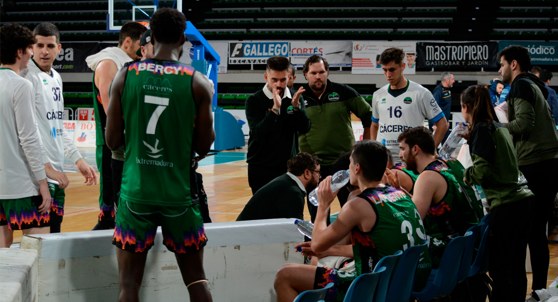 Entrenador del Cáceres: "Para ganar será determinante el apoyo de la afición"