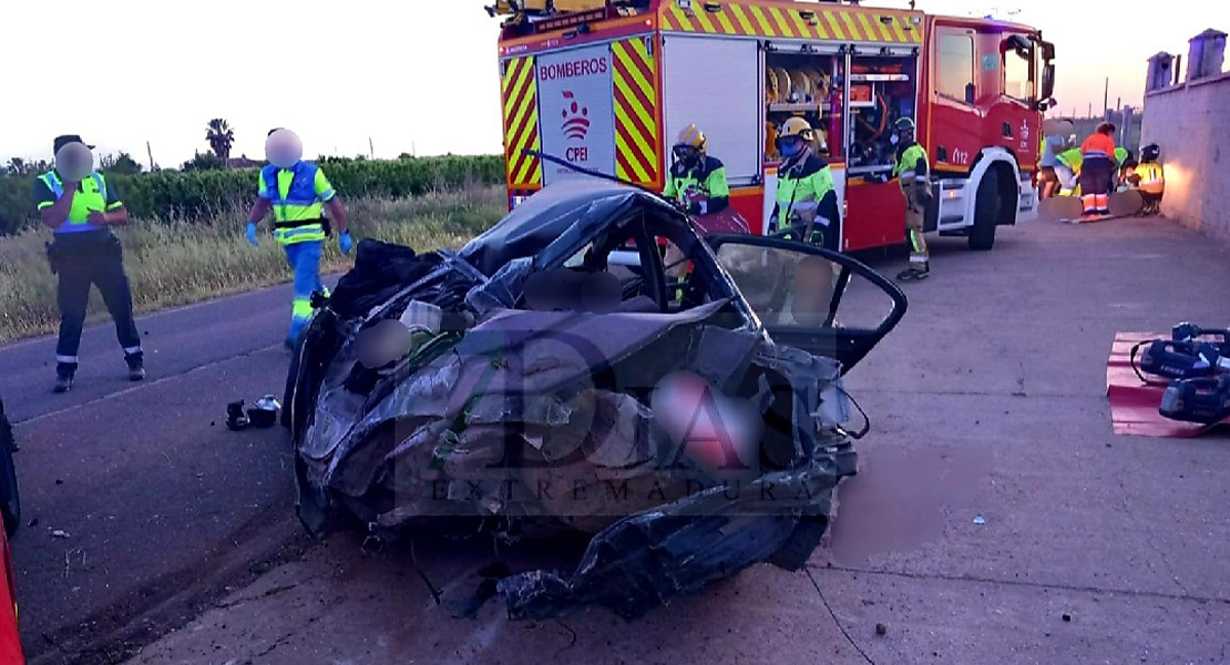 Accidente en Valdelacalzada: un menor en la UCI y un joven de 18 años ingresado
