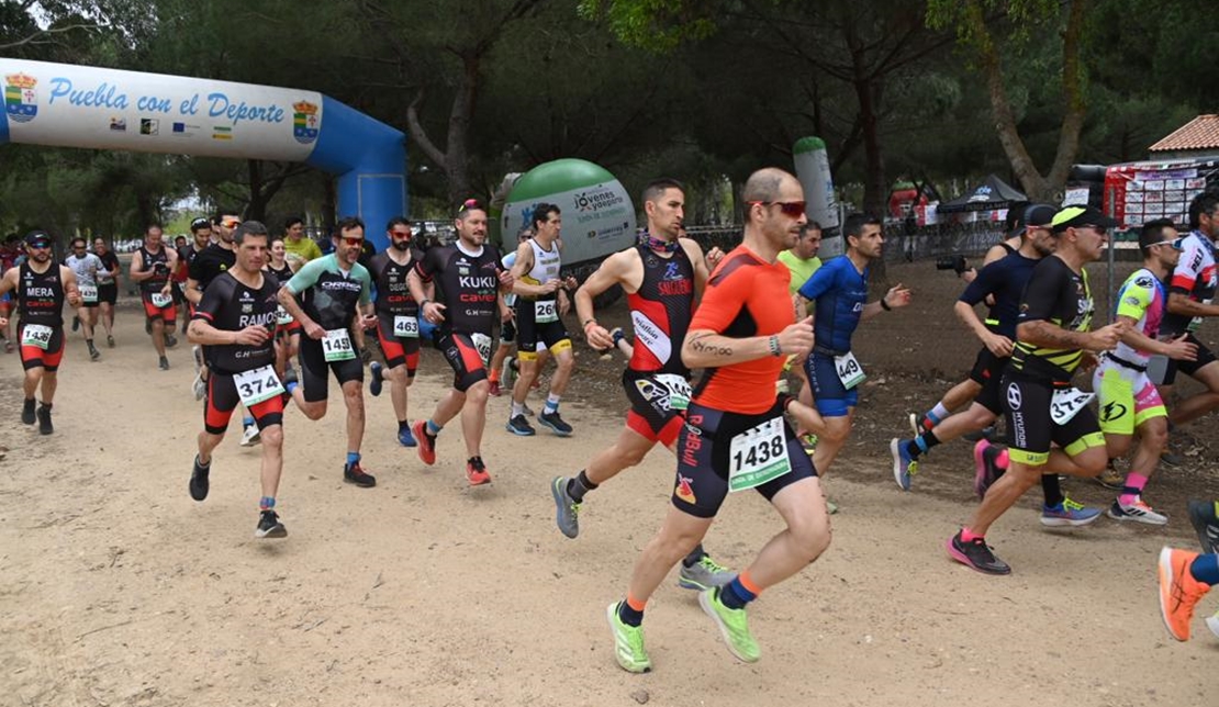 Koko Rodríguez y Cristina Durán ganan el VI Duatlón Cros Puebla de la Calzada