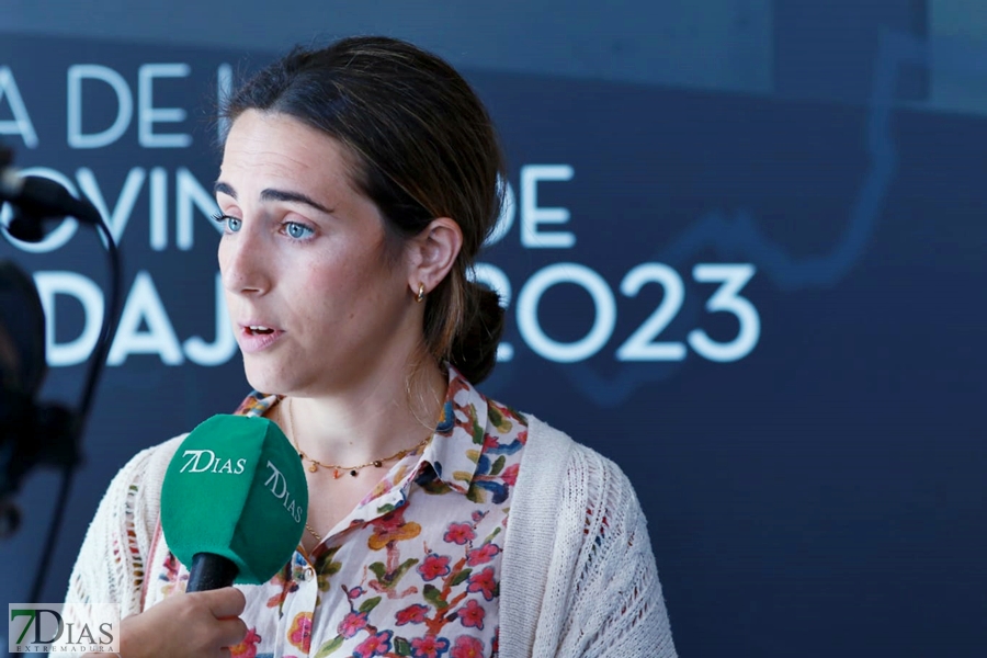 La Asamblea, Komvida y Monago reciben la Medalla de Oro de la Provincia de Badajoz