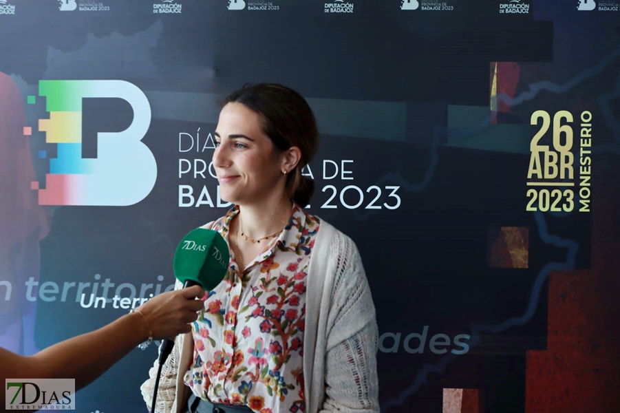 La Asamblea, Komvida y Monago reciben la Medalla de Oro de la Provincia de Badajoz