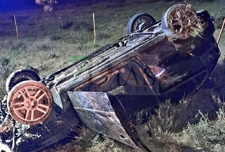 Cuatro jóvenes heridos en un accidente esta madrugada en la EX – 119 Cuatro jóvenes heridos en un accidente esta madrugada en la EX – 119