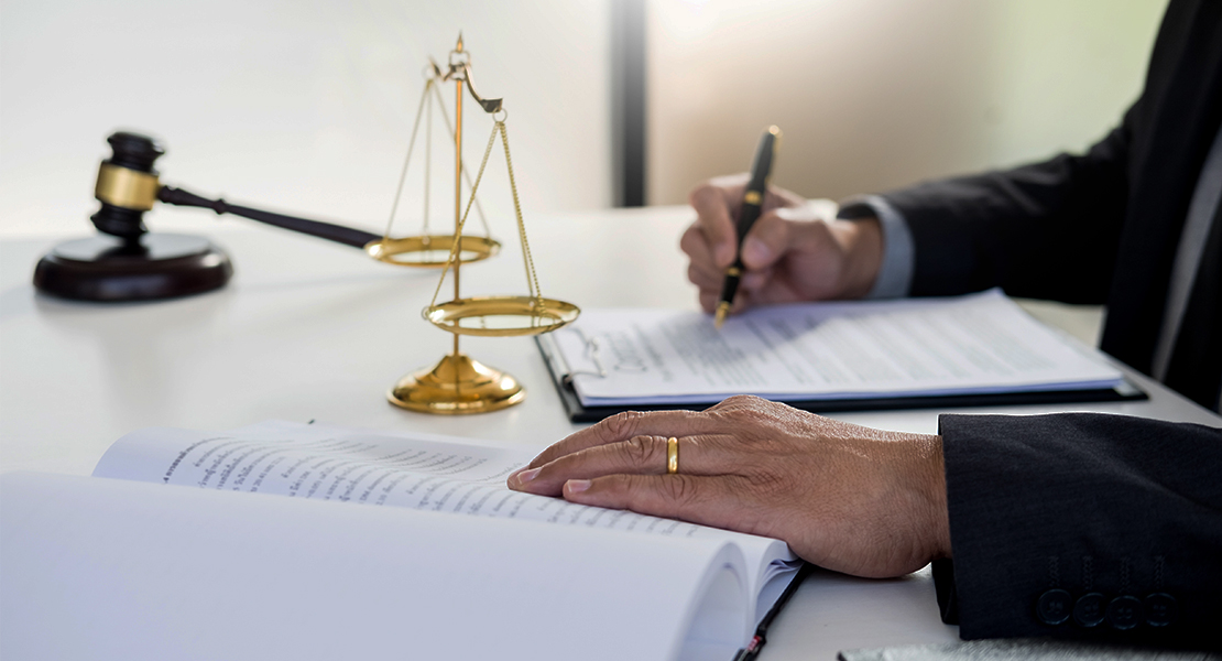 Huelga indefinida para jueces y fiscales