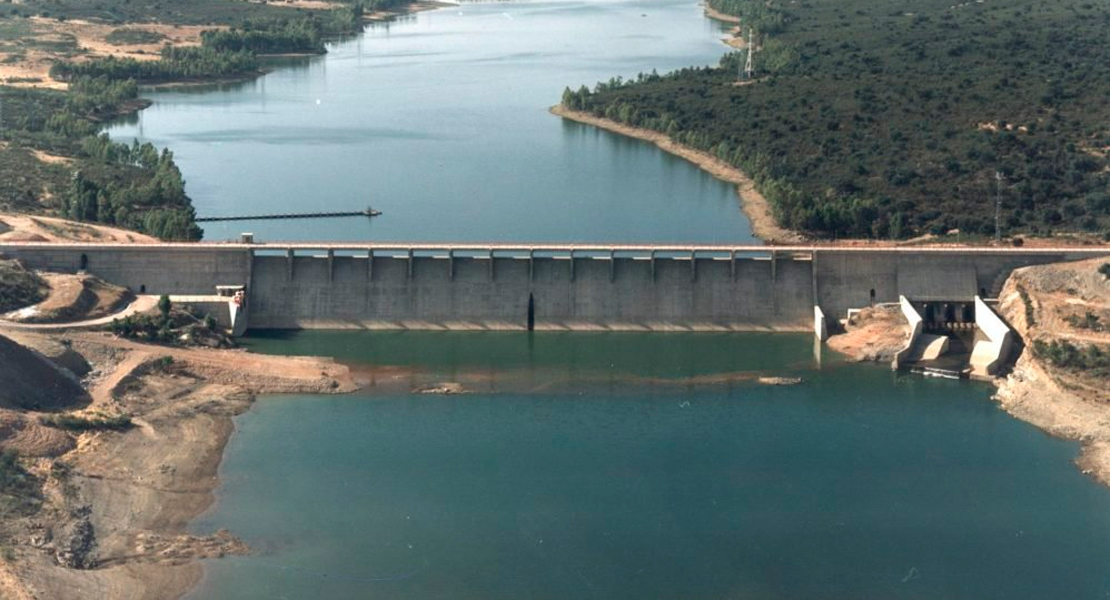 Proponen que la presa de Valdecaballeros se utilice para producir energía eléctrica