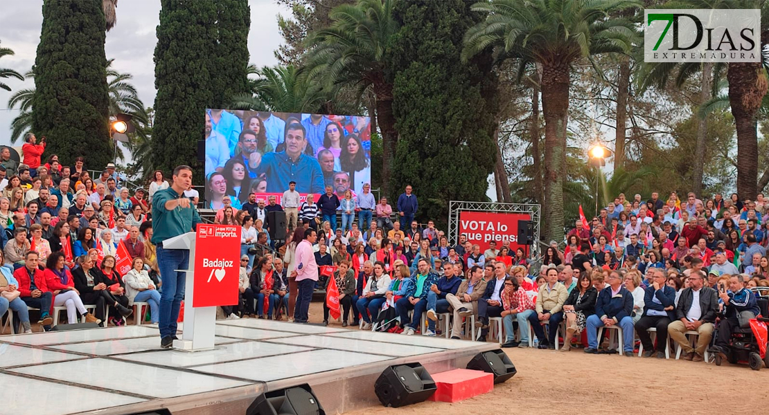 Lleno absoluto en la visita de Sánchez a La Alcazaba de Badajoz