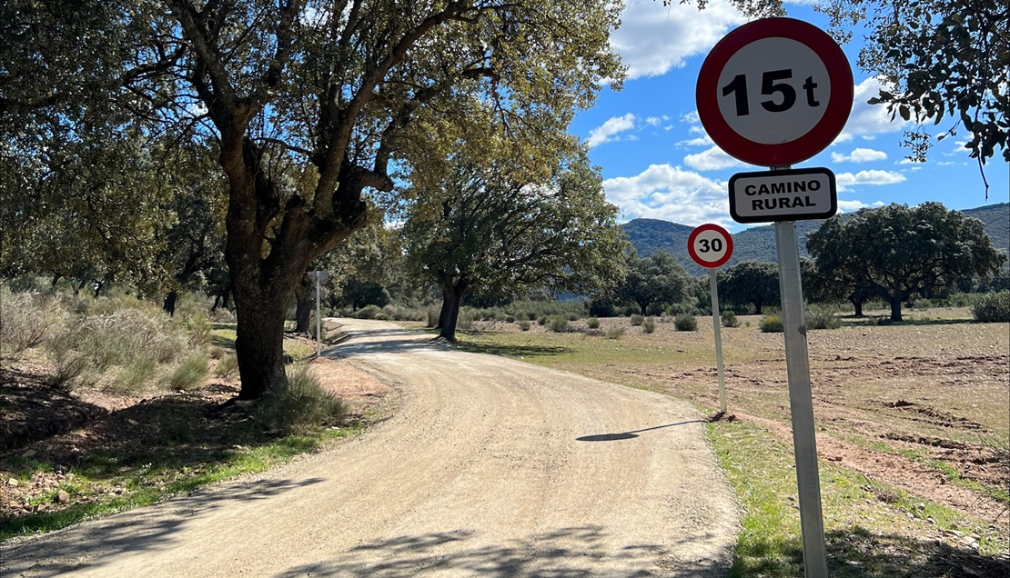 Inversión para mejorar varios caminos rurales en Extremadura