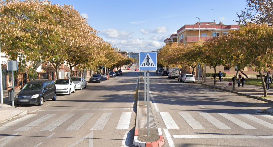Inician las obras de ampliación de los acerados de la calle Arsenio Gallego