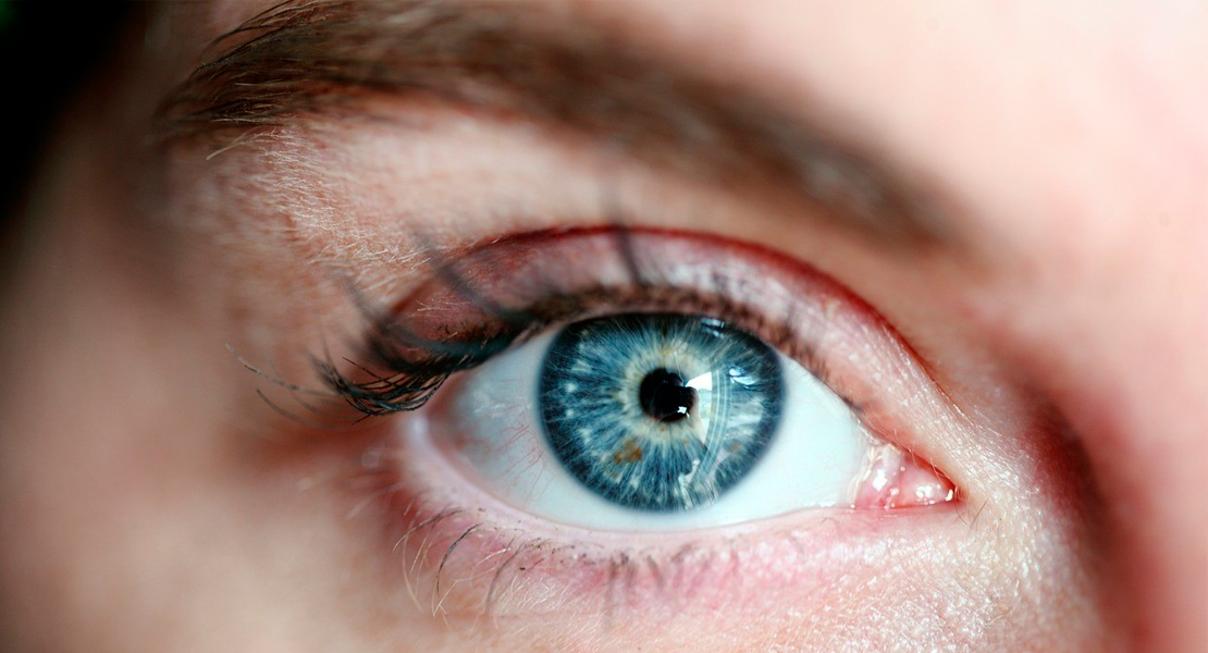 Todo lo que debes saber sobre el cuidado del contorno de los ojos