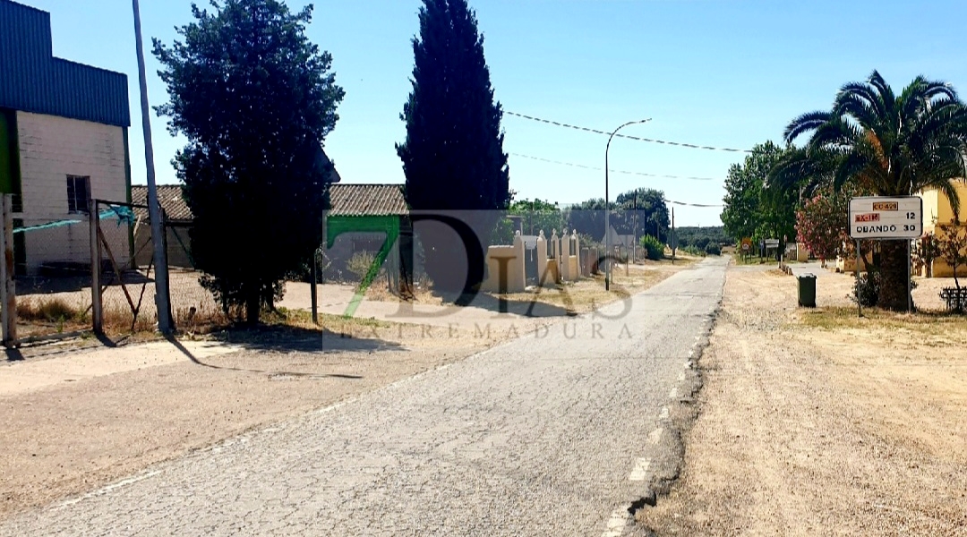 Baches y una carretera sin terminar: el reclamo de los vecinos de Logrosán (CC)