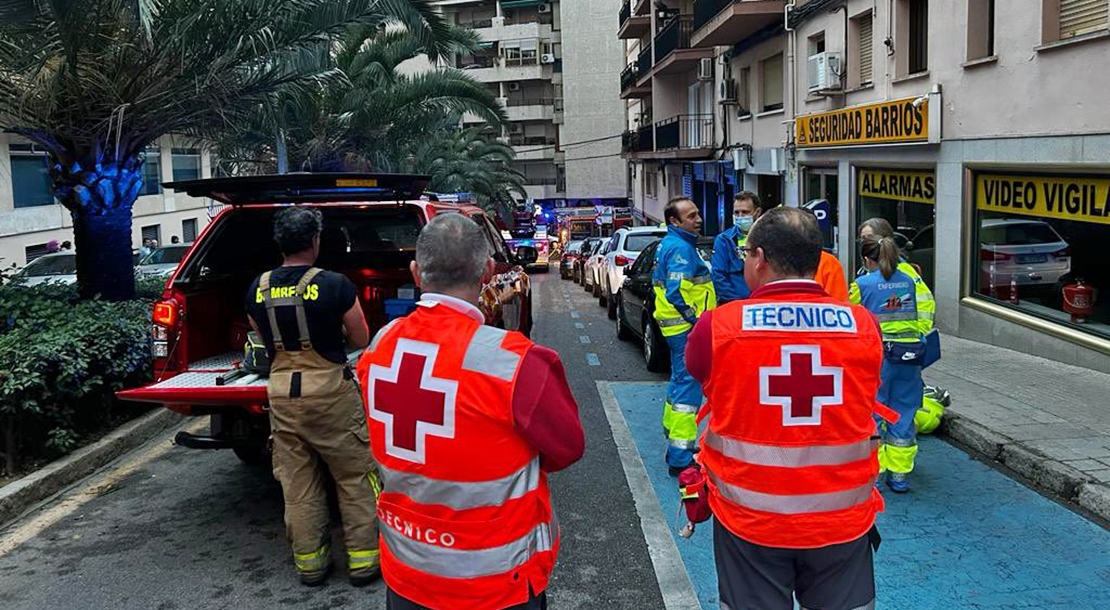 Cinco personas trasladadas hasta el Hospital tras un incendio en Cáceres