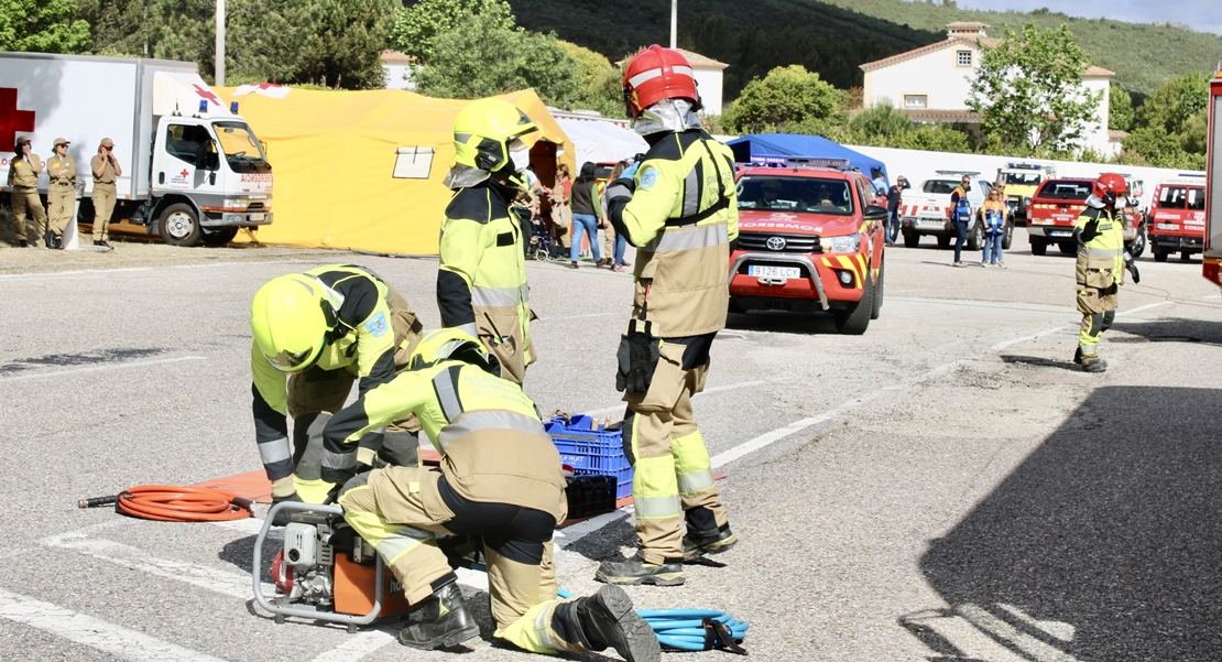 Más de 400 profesionales intervienen en un simulacro en la frontera con Portugal