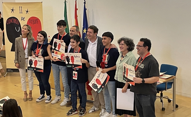 Tres institutos extremeños ganan el II Concurso de Debate Escolar en ESO y Bachillerato