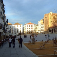 UED propone soluciones a los vecinos de la ciudad monumental de Cáceres