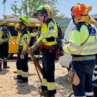 Más de 400 efectivos trabajan en la extinción del incendio de Las Hurdes y Sierra de Gata