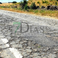 Baches y una carretera sin terminar: el reclamo de los vecinos de Logrosán (CC)