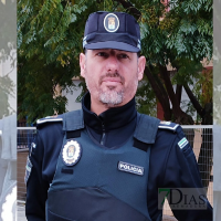 Un agente de Policía Local salva la vida de un hombre en San Vicente de Alcántara