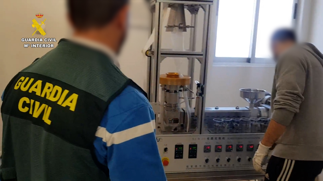 Ocho investigados por tráfico ilegal de más de 5.700 toneladas de residuos plásticos Ocho investigados por tráfico ilegal de más de 5.700 toneladas de residuos plásticos