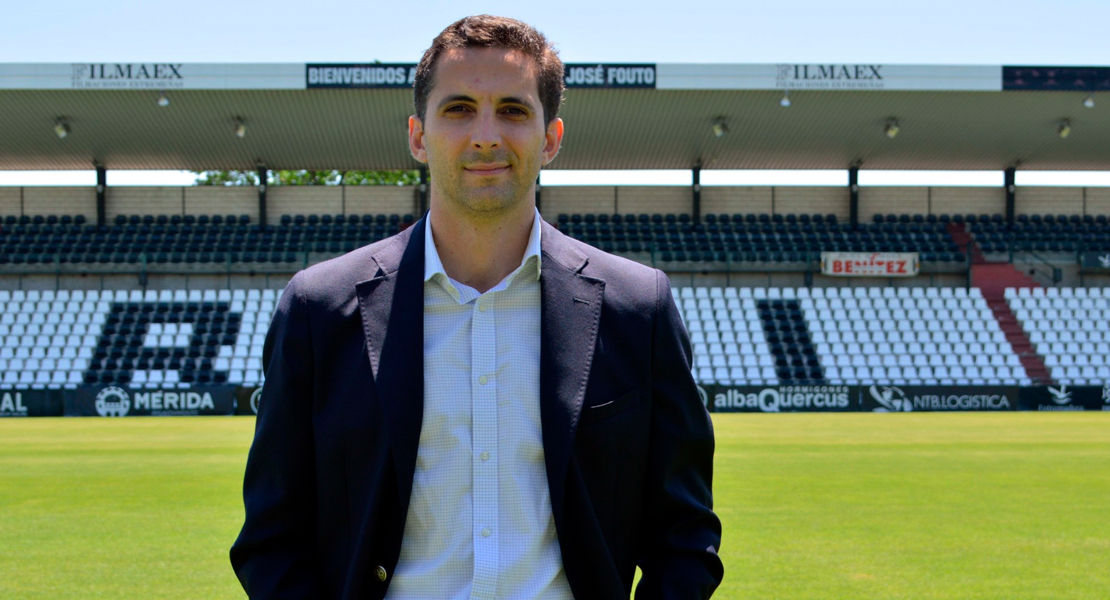 La AD Mérida presenta a su nuevo director general