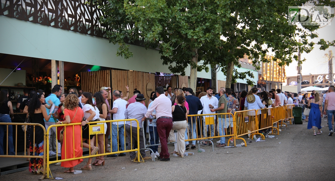 Llenazo en las casetas de la feria de San Juan 2023