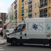 Una fuerte explosión revienta la fachada de un edificio en la barriada de La Estación