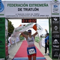 Ander Noain y Miriam Zafra se proclaman campeones de Extremadura de Triatlón Sprint