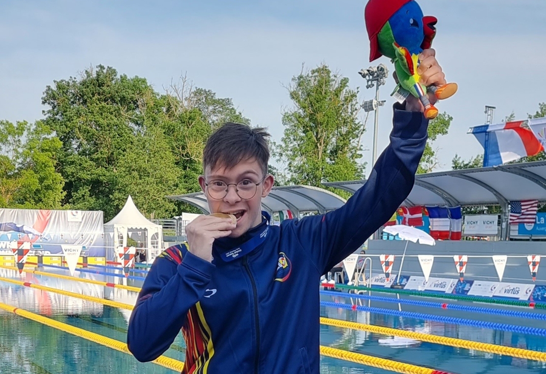 El extremeño Guillermo hace sonar de nuevo el himno de España en el campeonato del mundo