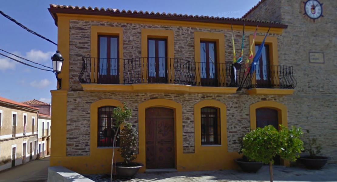 El TS anula la condena a un exalcalde extremeño por malversación y fraude