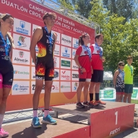 Aluvión de medallas para los triatletas extremeños en los Campeonatos de España