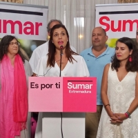 Sumar, sin diputados por Extremadura, contento por &quot;contener a la extrema derecha&quot;