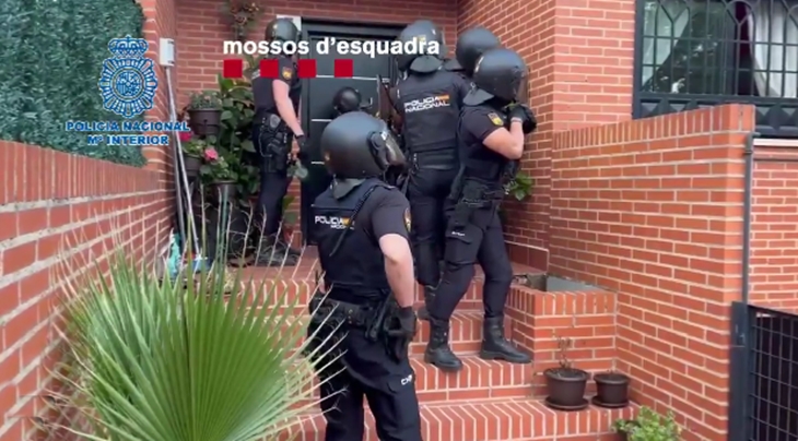 Desarticulado un grupo que perpetraba robos de relojes de lujo mediante el “mataleón”