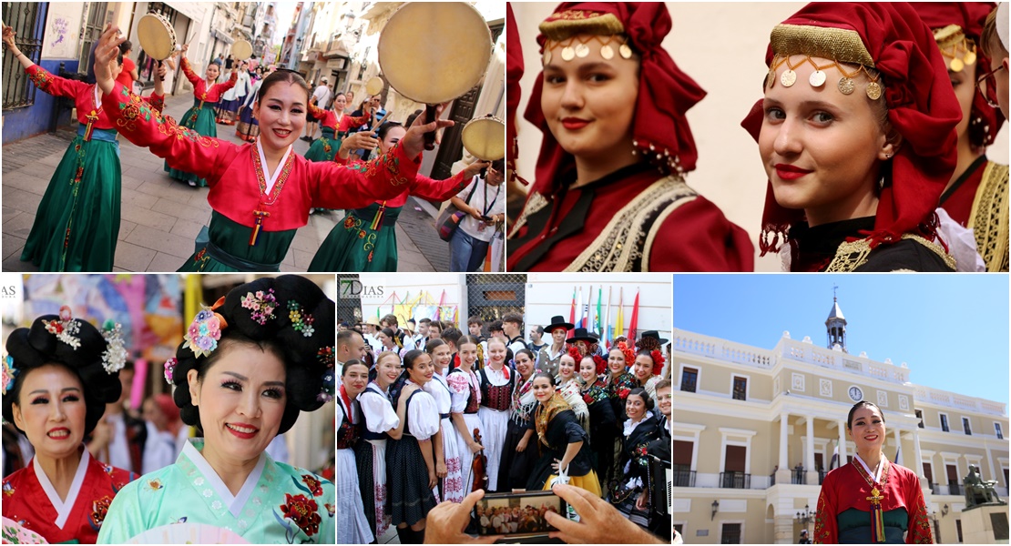 El Festival Folklórico sorprende a los pacenses desfilando por sus calles