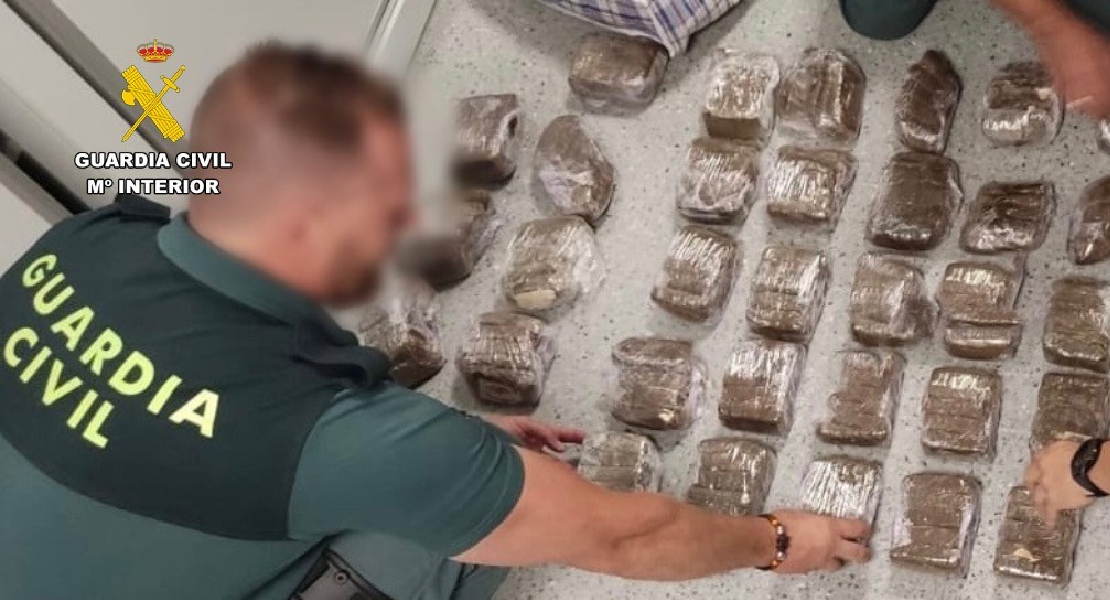 Detenido con 30 kilogramos de hachís en la autovía A-66