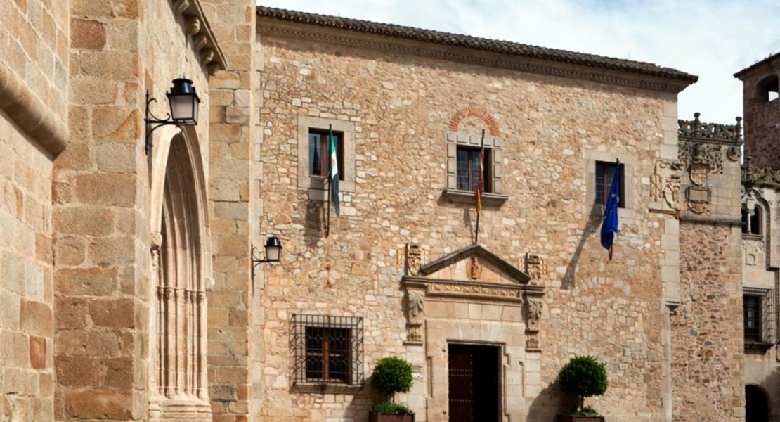 Diputación de Cáceres y Guardia Civil trabajan en mejorar la atención a la ciudadanía