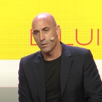 La FIFA suspende a Rubiales
