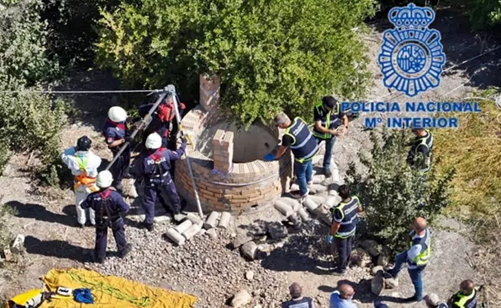 Localizado el cadáver de una mujer en un pozo a gran profundidad